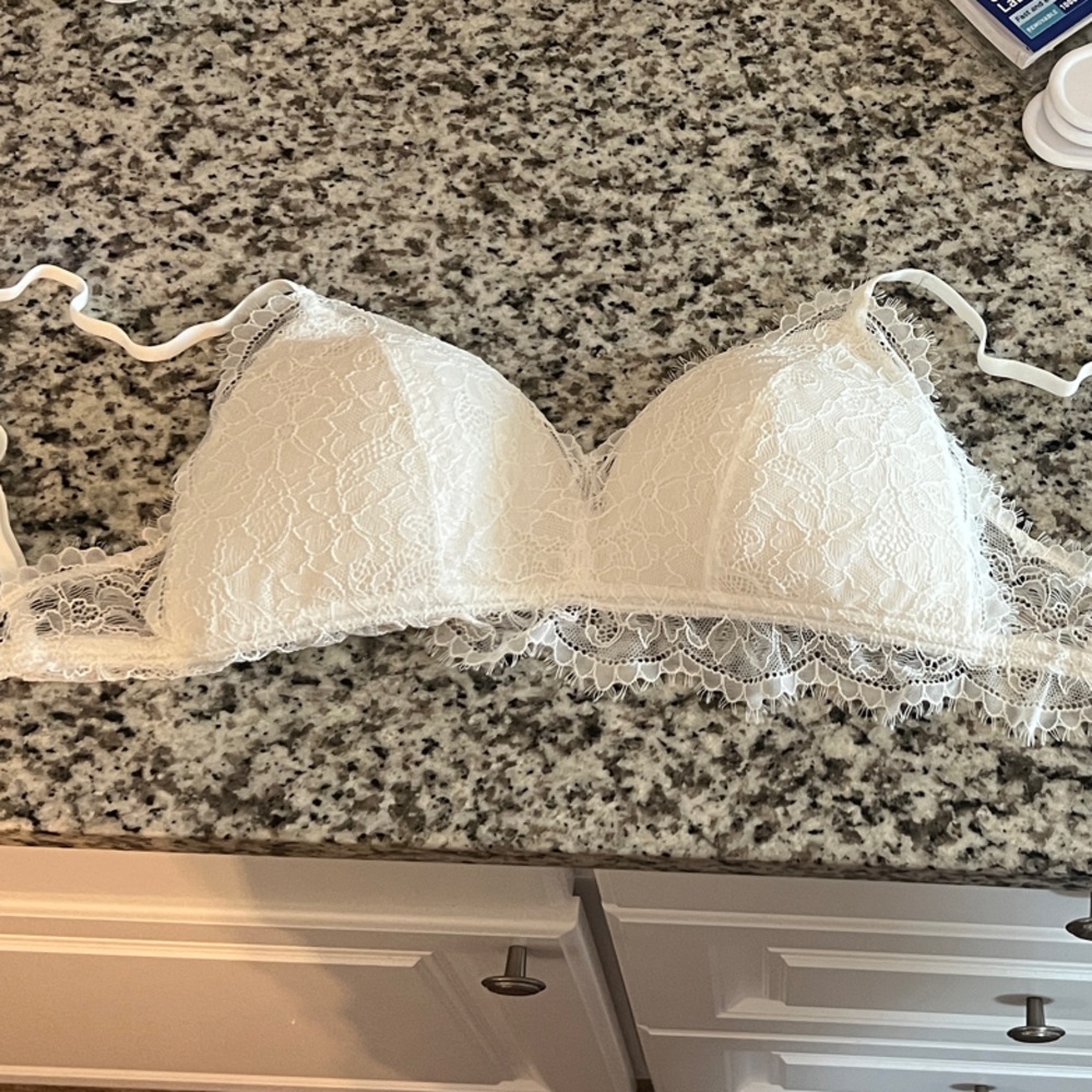 Elegant Lace Bralette - White